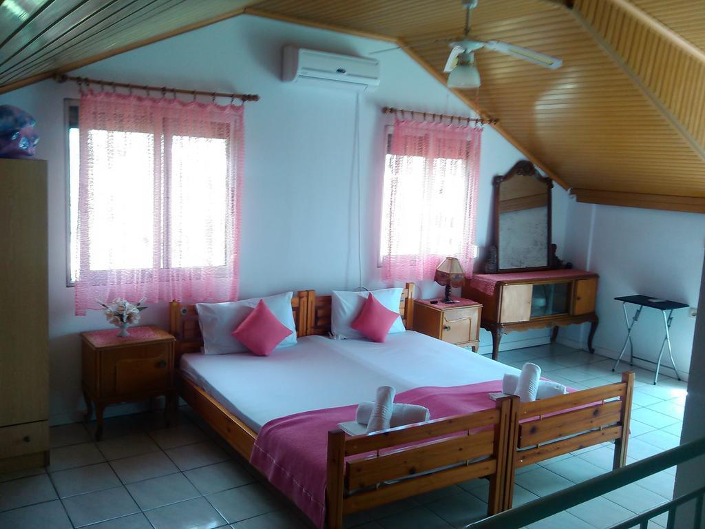 House Mantesos Appartement Koinira Buitenkant foto