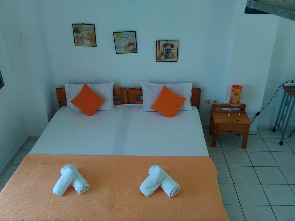 House Mantesos Appartement Koinira Buitenkant foto