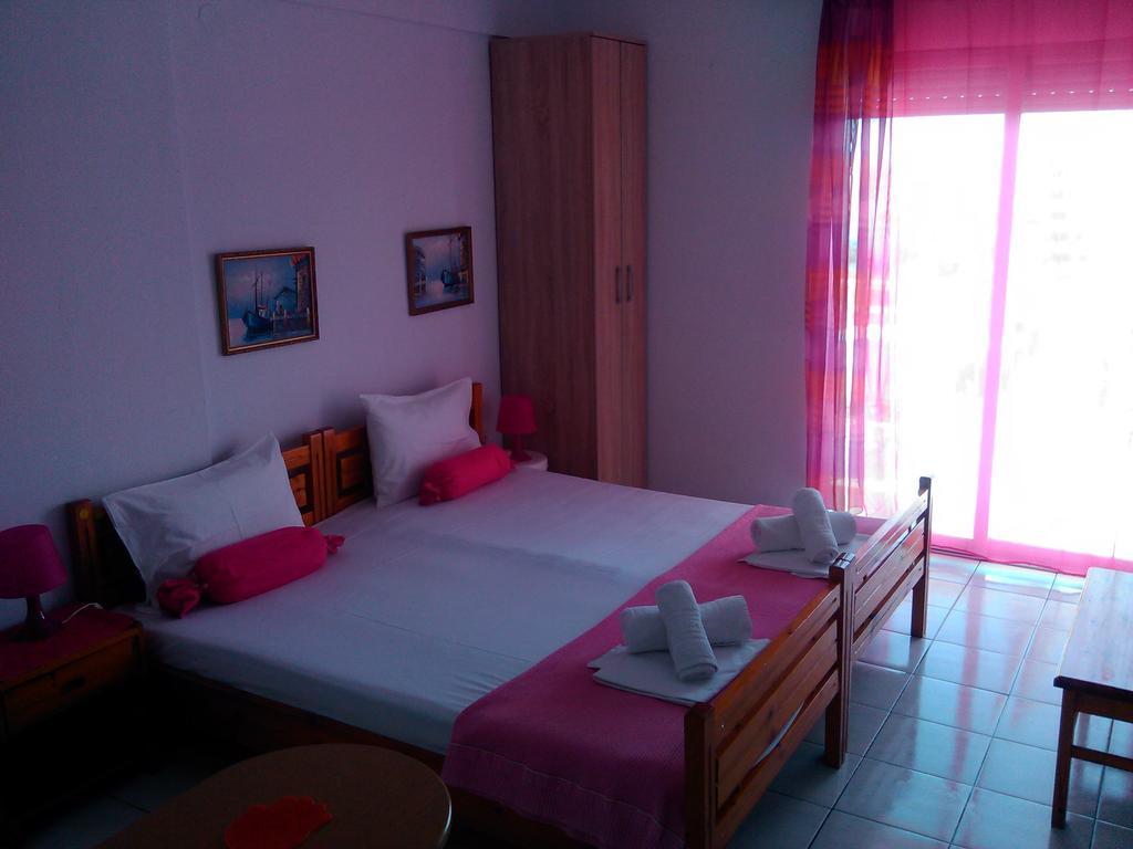 House Mantesos Appartement Koinira Buitenkant foto