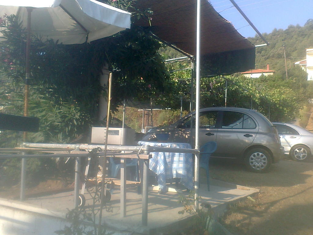 House Mantesos Appartement Koinira Buitenkant foto