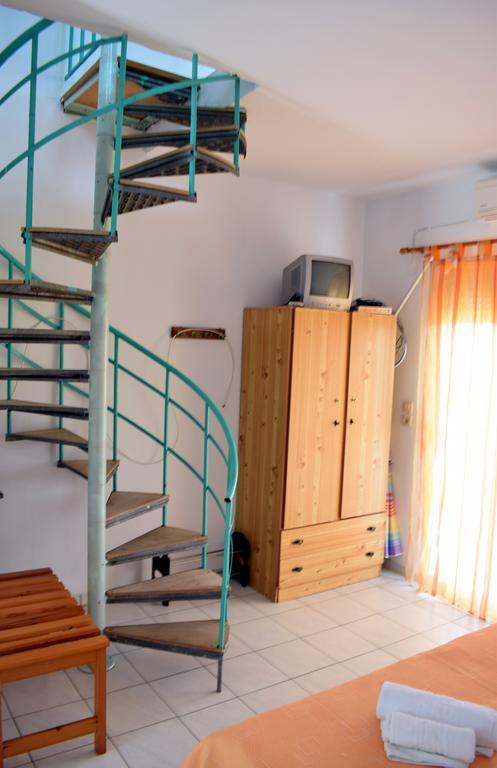 House Mantesos Appartement Koinira Buitenkant foto