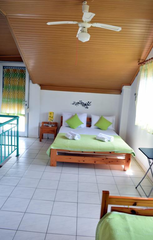 House Mantesos Appartement Koinira Buitenkant foto
