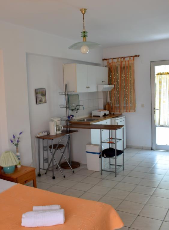 House Mantesos Appartement Koinira Buitenkant foto